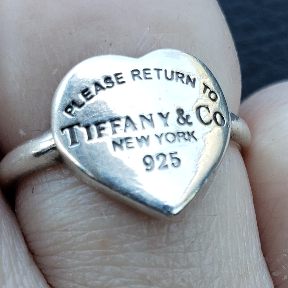 Authentic Tiffany & Co. Return to Tiffany&Co. Ring